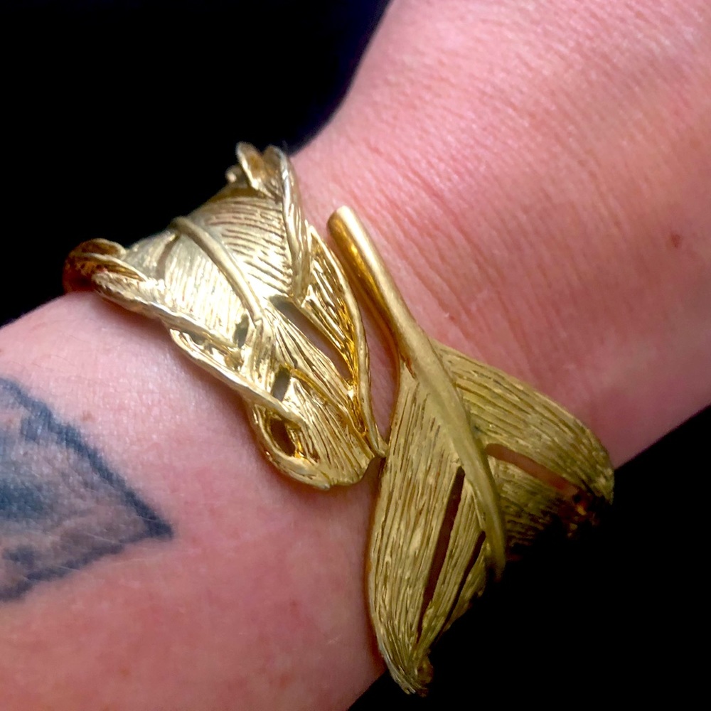 Chloe + Isabel gold “leaf” cuff bracelet